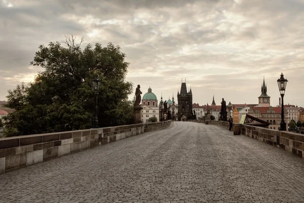 Historic Charles Bridge in Prague — Stock Photo, Image