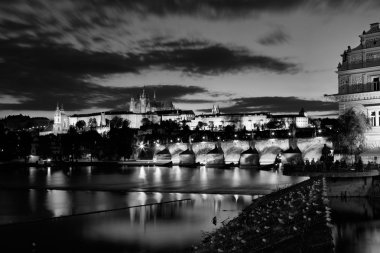 güzel ve tarihi Prag