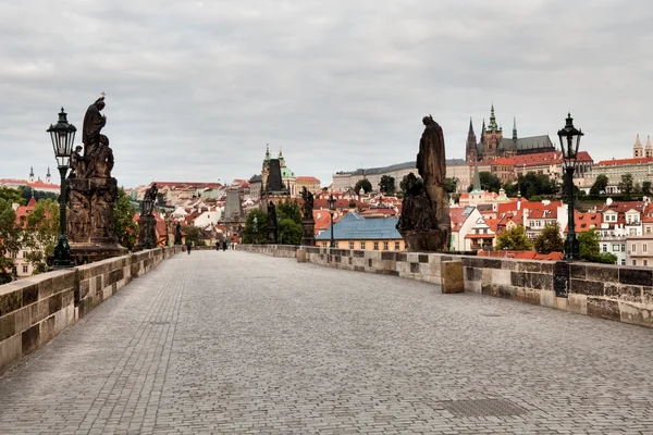 Historische Karelsbrug in Praag, Tsjechië — Stockfoto