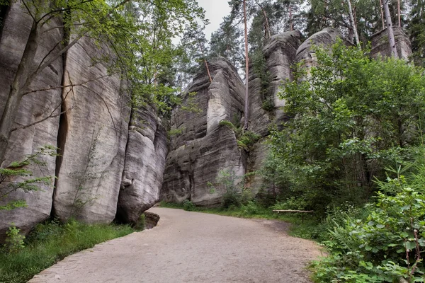 Adrszpach Milli Parkı-Teplice rocks. Rock kasabası. Çek Cumhuriyeti — Stok fotoğraf