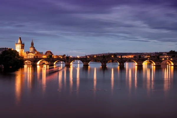 Středověký Karlův most v Praze, Česká republika — Stock fotografie