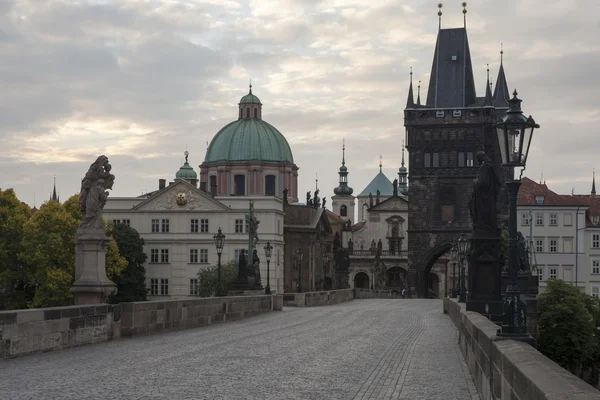 Historische Karelsbrug in Praag, Tsjechië — Stockfoto