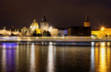 Prag, Çek Cumhuriyeti. Görünümü katedral ve Prag Kalesi'ne (Hradcany).