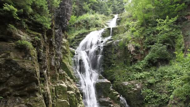 Cascade de Kamienczyk en Pologne 