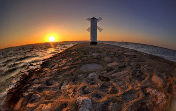 Вітряк маяк Stawa Mlyny, Свіноуйсьце, Балтія, Польща. — стокове фото