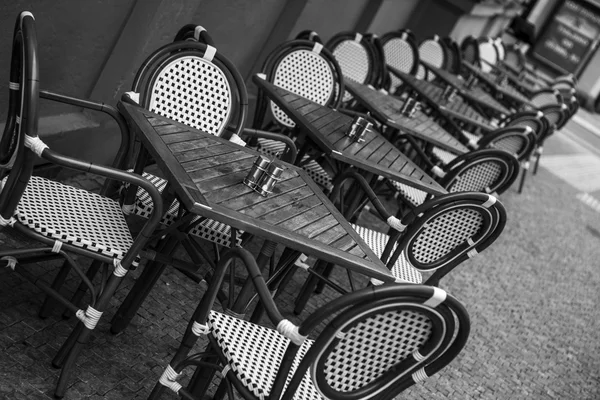 Mesas e cadeiras — Fotografia de Stock