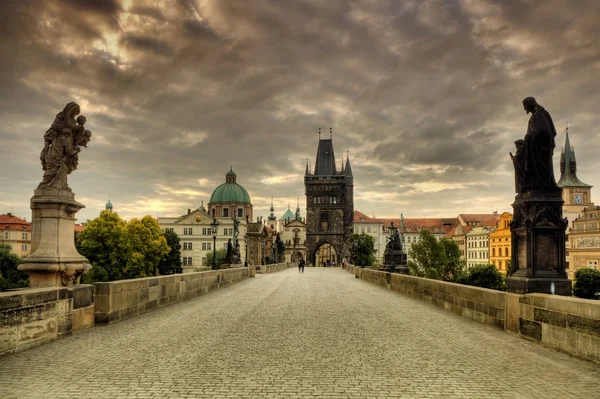 Historische Karelsbrug in Praag, Tsjechië — Stockfoto