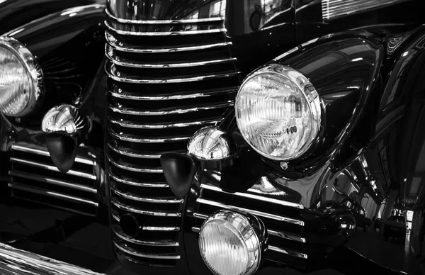 Staré a vintage auto — Stock fotografie