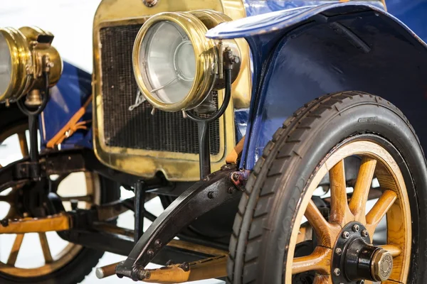 Old and vintage car — Stock Photo, Image