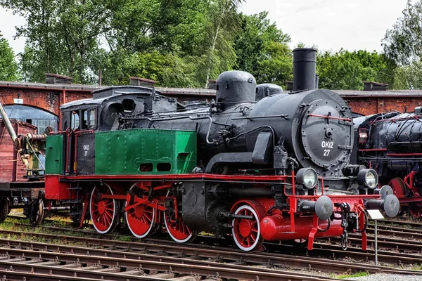 De oude stoomlocomotief — Stockfoto