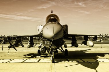 F-16 Savaşan Şahin