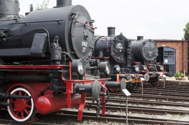 Eski buharlı lokomotif.
