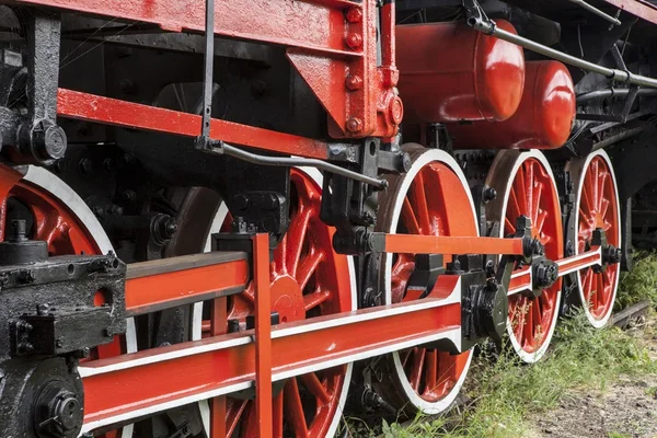 A velha locomotiva a vapor — Fotografia de Stock