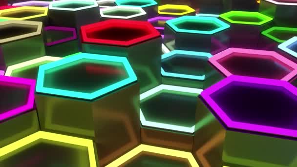 Научно-фантастические полигоны с многоцветными неоновыми светильниками, движущимися вверх и вниз по циклу — стоковое видео