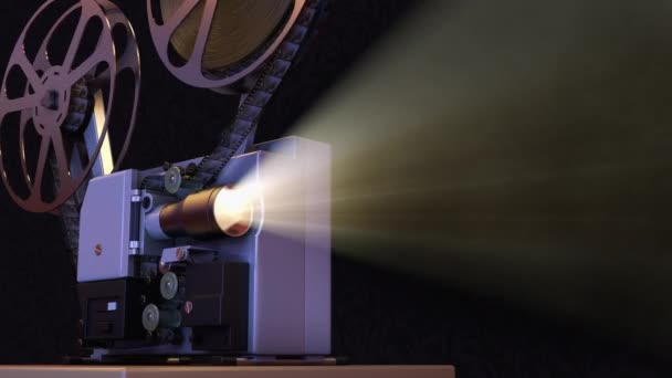 Proyector de cine con carrete de película reproduce el viejo video retro en la pantalla de proyección — Vídeo de stock