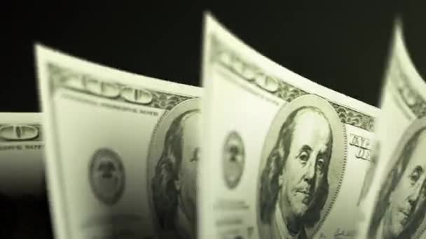 Billetes de papel de 100 dólares calculando en el bucle de la máquina contadora de papel moneda — Vídeos de Stock