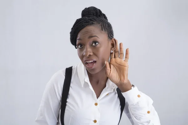 İşkadını çukurluğu el kulağının arkasında