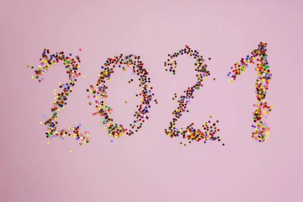 2021 Estrellitas Multicolores Sobre Fondo Rosa Figuras 2021 Hechas Purpurina — Foto de Stock