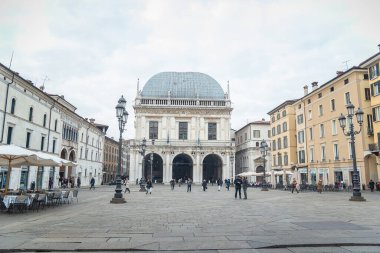 Brescia Belediye Binası 'ndan Piazza della Loggia