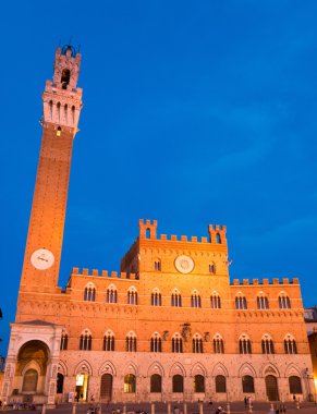 Torre del Mangia Siena, Toskana bölgesindeki ile Halk Sarayı