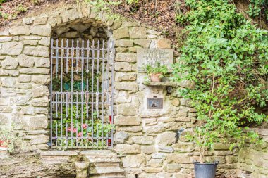Castiglione Fiore banyoda Our Lady tapınak crypt