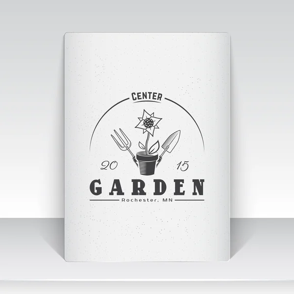 Uma quinta a cultivar flores. Loja de ferramentas de jardinagem. Garden Center conjunto de etiquetas vintage. Folha de papel branco. Etiquetas tipográficas monocromáticas, autocolantes, logótipos e crachás . — Vetor de Stock