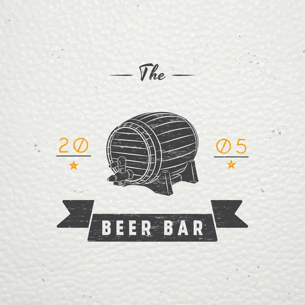 Beer pub. Brewing old school of vintage label. Old retro vintage grunge. Scratched, damaged, dirty effect. Typographic labels, stickers, logos and badges. — Wektor stockowy