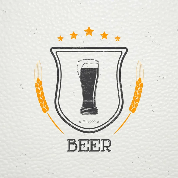 Beer pub. Brewing old school of vintage label. Old retro vintage grunge. Scratched, damaged, dirty effect. Typographic labels, stickers, logos and badges. — Wektor stockowy