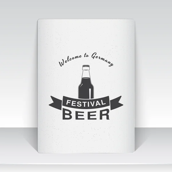 Beer and brewing. Beer festival Oktoberfest. Brewing typographic labels, logos and badges. Sheet of white paper. — Wektor stockowy