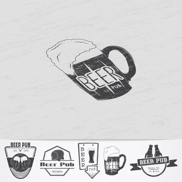 Beer pub. Brewing old school of vintage label. Old retro vintage grunge. Scratched, damaged, dirty effect. Monochrome typographic labels, stickers, logos and badges. — Wektor stockowy