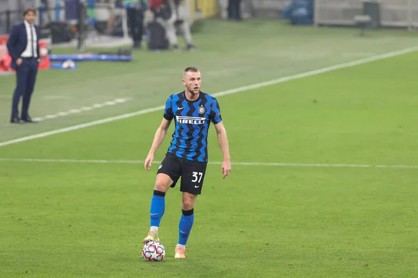 Italy Milan November 2020 Milan Skriniar Inter Defender Dribbles Frontcourt — Stock Photo, Image