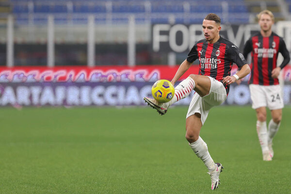 Italy, Milan, november 8 2020: Ismael Bennacer (Milan midfielder) ball control in frontcourt in the first half during football match AC MILAN vs VERONA, Serie A 2020/2021 day7, San Siro stadium