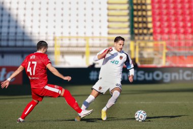 İtalya, Monza, 16 Ocak 2021: Gianmarco Ingrosso (Cosenza defans oyuncusu), MONZA - COSENZA, Serie B 2020-2021 gün 18, U-Power Stadyumu 'nda oynanan maçın ilk yarısında penaltı sahasına girdi.