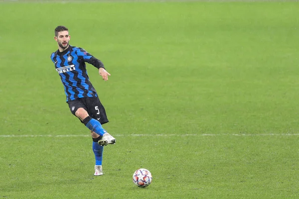 Italia Milán Diciembre 2020 Roberto Gagliardini Inter Mediocampista Pasa Tiro — Foto de Stock