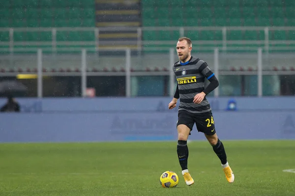 Italie Milan Janvier 2021 Christian Eriksen Milieu Terrain Inter Prend — Photo