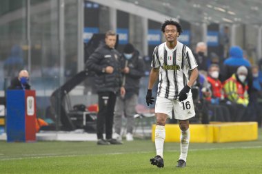İtalya, Milan, 2 Şubat 2021: Juan Cuadrado (Juventus orta saha oyuncusu) FC INTER - JUVENTUS, SF 1leg Coppa Italia 2020-2021, San Siro Stadyumu