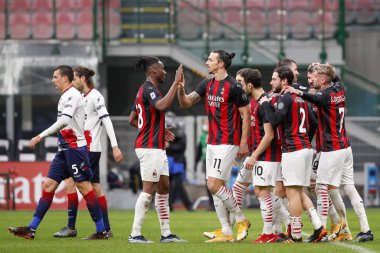 İtalya, Milan, 7 Şubat 2021: Zlatan Ibrahimoviç (Milan forvet), AC MILAN - CROTONE, Serie A 2020-2021, San Siro Stadyumu maçında 64 'te 2-0' lık golü kutluyor.