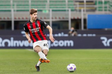 İtalya, Milan, 14 Mart 2021: Matteo Gabbia (Milan defans oyuncusu) ikinci yarının orta sahasında AC MILAN - NAPOLI, Serie A 2020-2021, San Siro Stadyumu