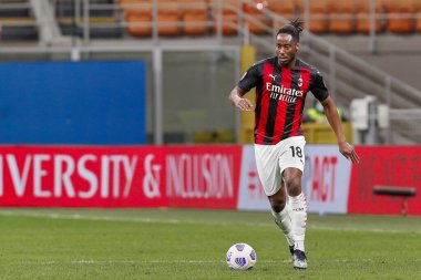 İtalya, Milan, 14 Mart 2021: Soualiho Meite (Milan orta saha oyuncusu) futbol karşılaşması AC MILAN - NAPOLI, Serie A 2020-2021, San Siro Stadyumu 'nda oynanan ikinci yarıda topu ön sahada aldı.
