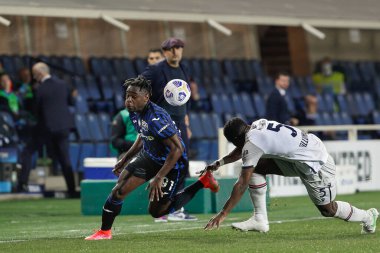 İtalya, Bergamo, 25 Nisan 2021: Duvan Zapata (Atalanta forvet), ATALANTA - BOLOGNA, Serie A 2020-2021 Day33, Gewiss Stadyumu maçının ilk yarısında sahaya çıktı.