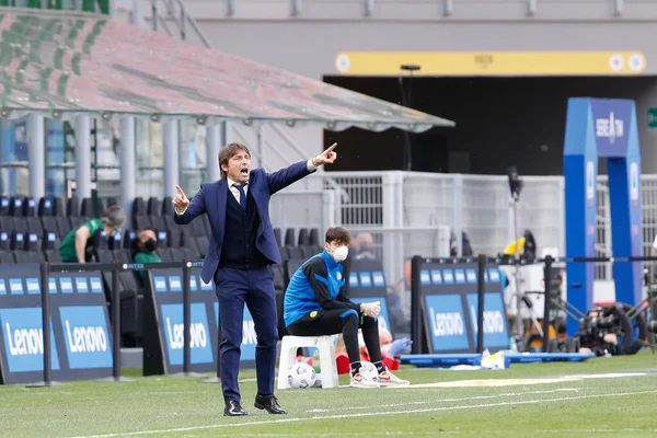 Italia Milán Mayo 2021 Antonio Conte Inter Manager Consejos Desde — Foto de Stock