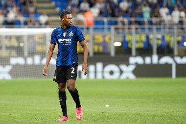 İtalya, Milan, 21 Ağustos 2021: Denzel Dumfries (İç defans oyuncusu) FC INTER - GENOA, Serie A 2021-2022 Gün 1, San Siro Stadyumu