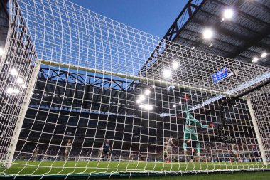 İtalya, Milan, 21 Ağustos 2021: Edin Dzeko (Inter forvet) FC INTER - GENOA, Serie A 2021-2022 Gün 1, San Siro Stadyumu maçında 87 'de 4-0' lık golü attı.