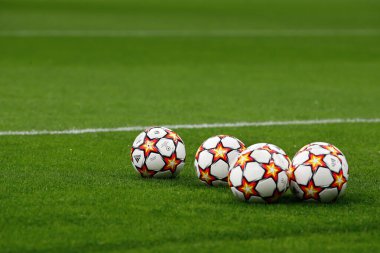 İtalya, Milan, 15 Eylül 2021: Uefa Şampiyonlar Ligi resmi maç topu 2021 / 2022 FC INTER vs REAL MADRID, Şampiyonlar Ligi maçı, San Siro Stadyumu