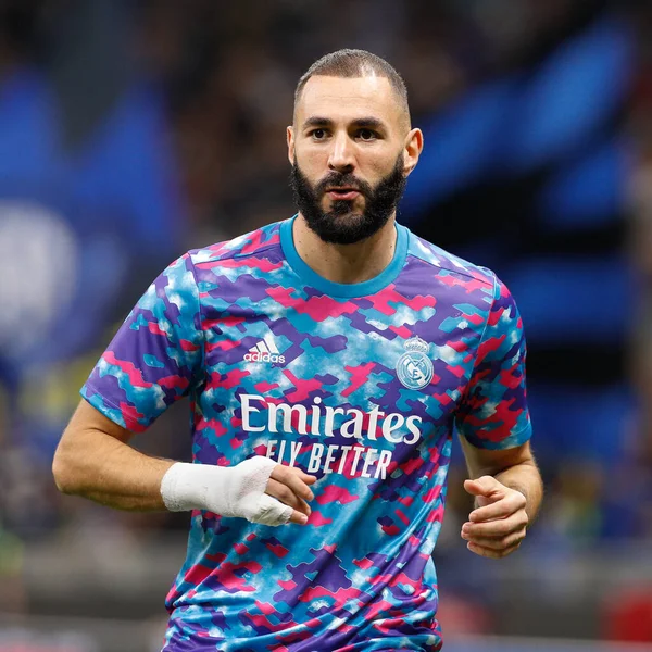 İtalya, Milan, 15 Eylül 2021: Karim Benzema (Real Madrid forveti) futbol maçı öncesi FC INTER - REAL MADRID, Şampiyonlar Ligi maçı 1, San Siro Stadyumu
