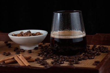 Sabah kahvesi, mandalina, fındık tarçın, kahve, kahve, kahve, güzel yemekler.