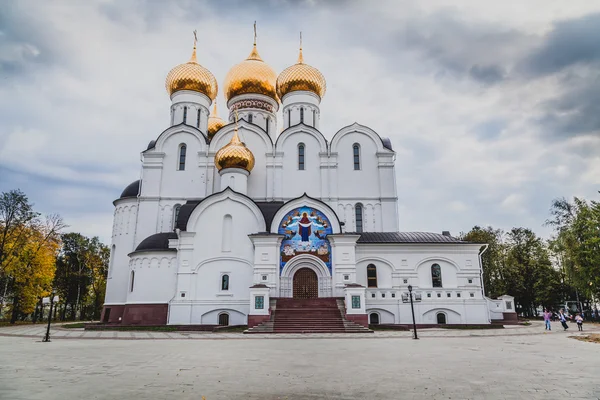 yaroslavl katedralde varsayım