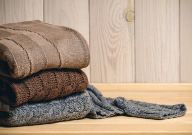 Örme kazak yığını