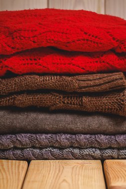 Örme kazak yığını