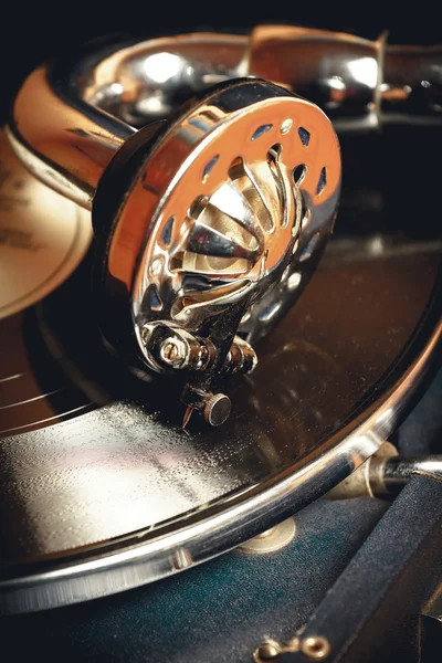 Old record player gramophone — Stock Photo, Image